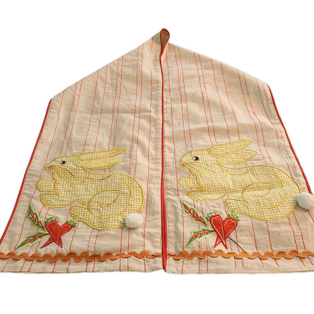 Pier 1 Yellow Checks Easter Bunny Table Runner Fluff Tail Carrots Orange Stripes